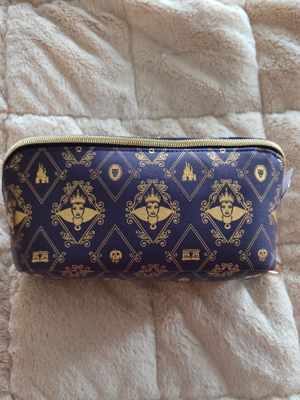 Bath & Body Works Purple and Gold Disney Villains Cosmetic Pouch. Evil Queen
